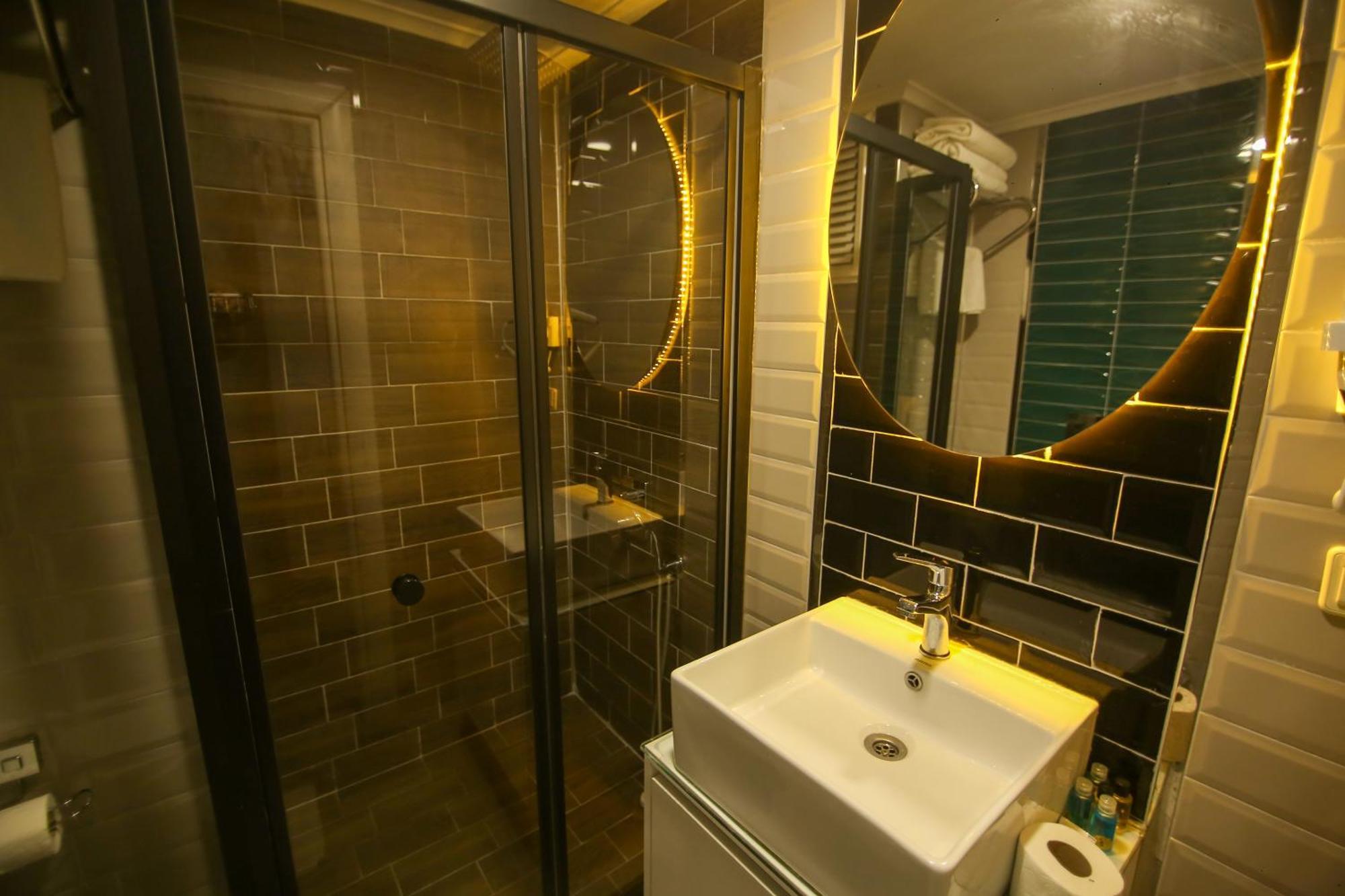 Cevik Palace Hotel Antalya Extérieur photo