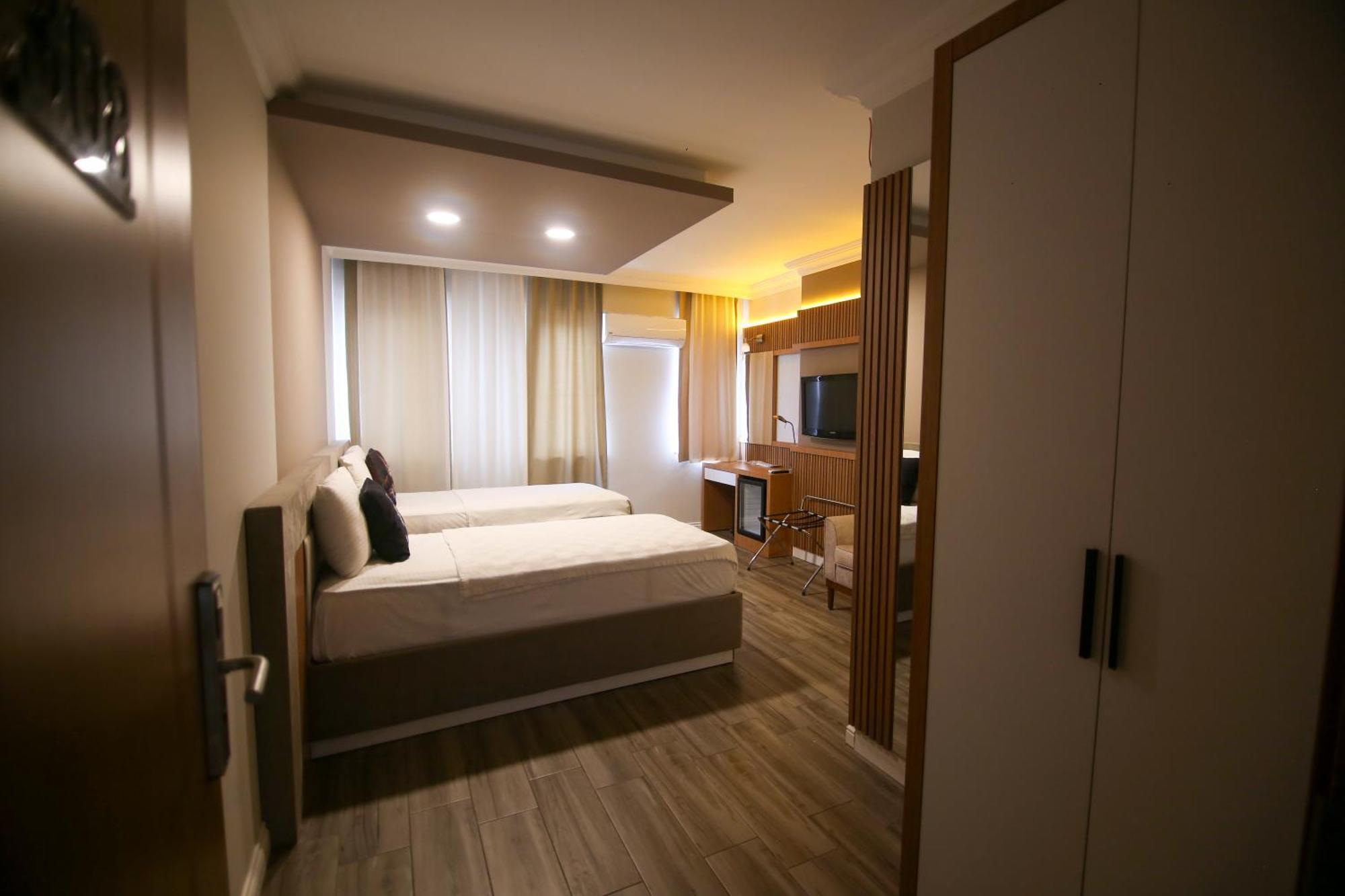 Cevik Palace Hotel Antalya Extérieur photo